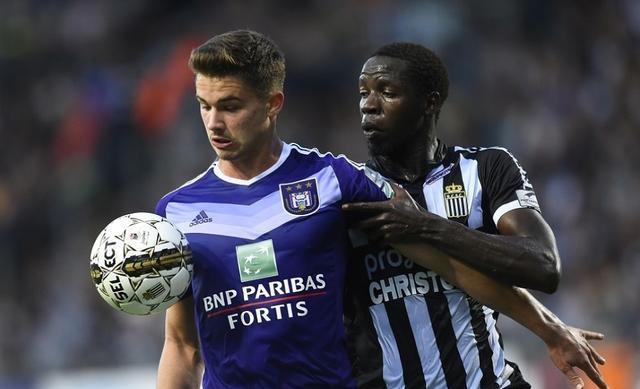 并与队友保 并与队友保